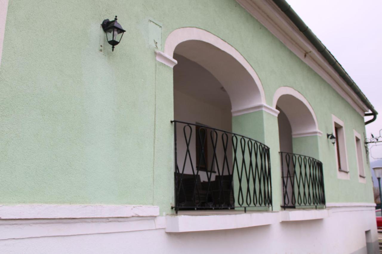 Haus-Donau In Der Wachau Lägenhet Aggsbach Exteriör bild